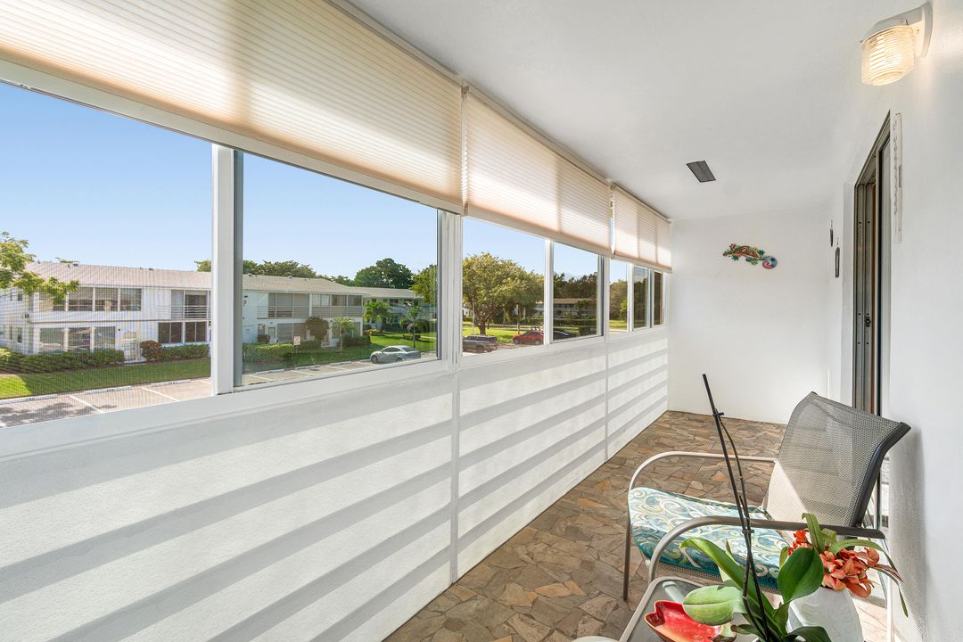 На продажу: $125,000 (1 спален, 1 ванн, 700 Квадратных фут)