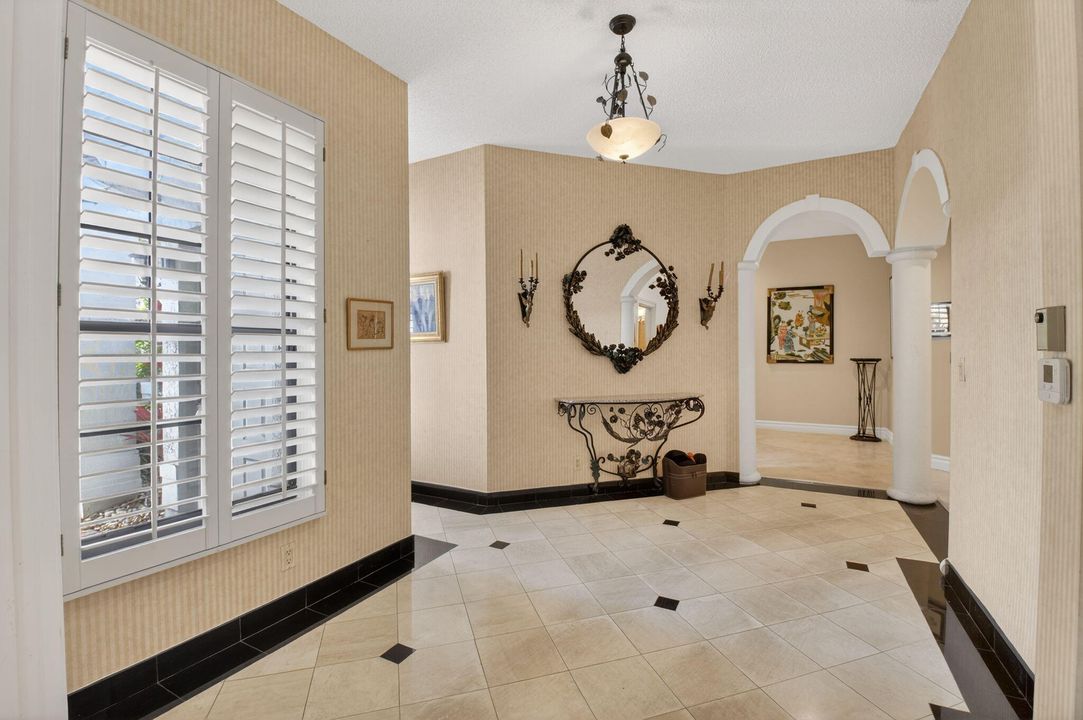 For Sale: $1,189,000 (4 beds, 2 baths, 3320 Square Feet)