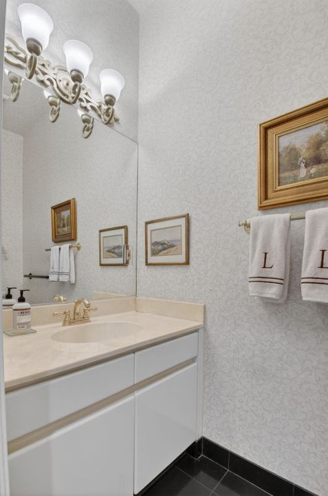 For Sale: $1,189,000 (4 beds, 2 baths, 3320 Square Feet)