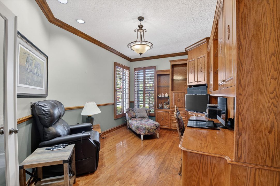 For Sale: $1,189,000 (4 beds, 2 baths, 3320 Square Feet)