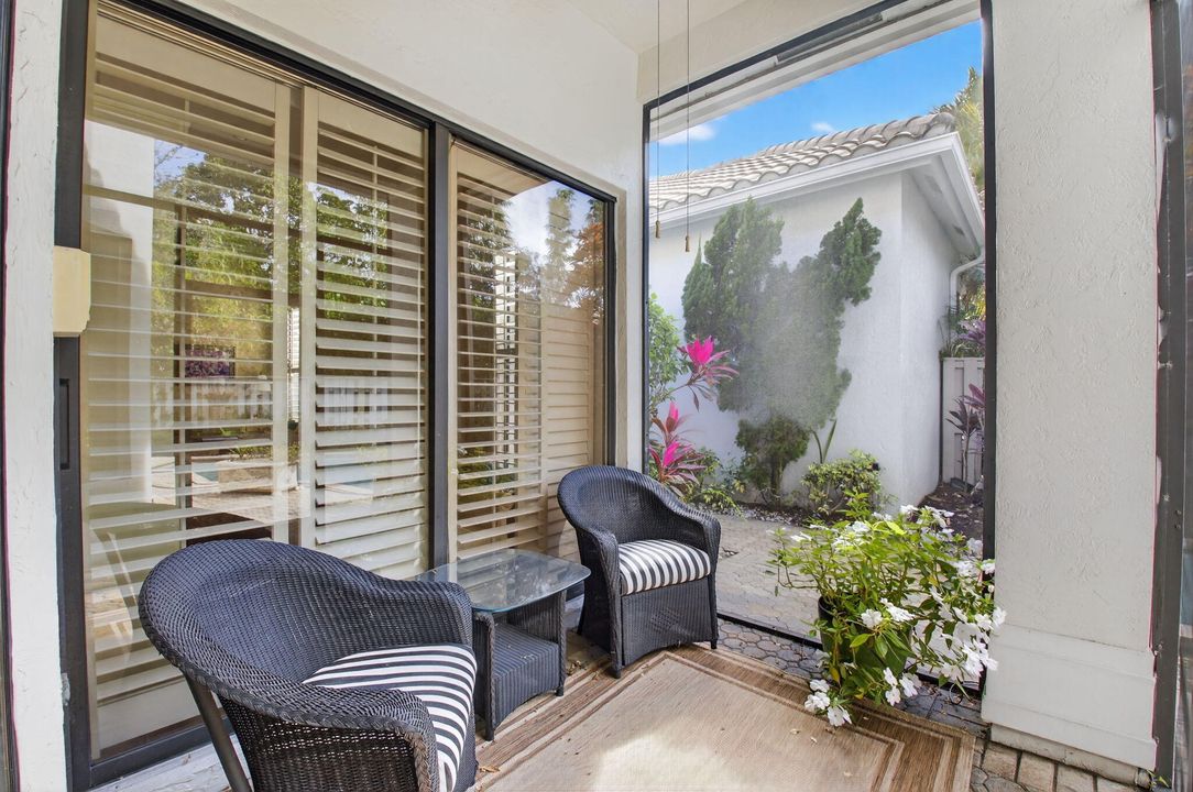 For Sale: $1,189,000 (4 beds, 2 baths, 3320 Square Feet)