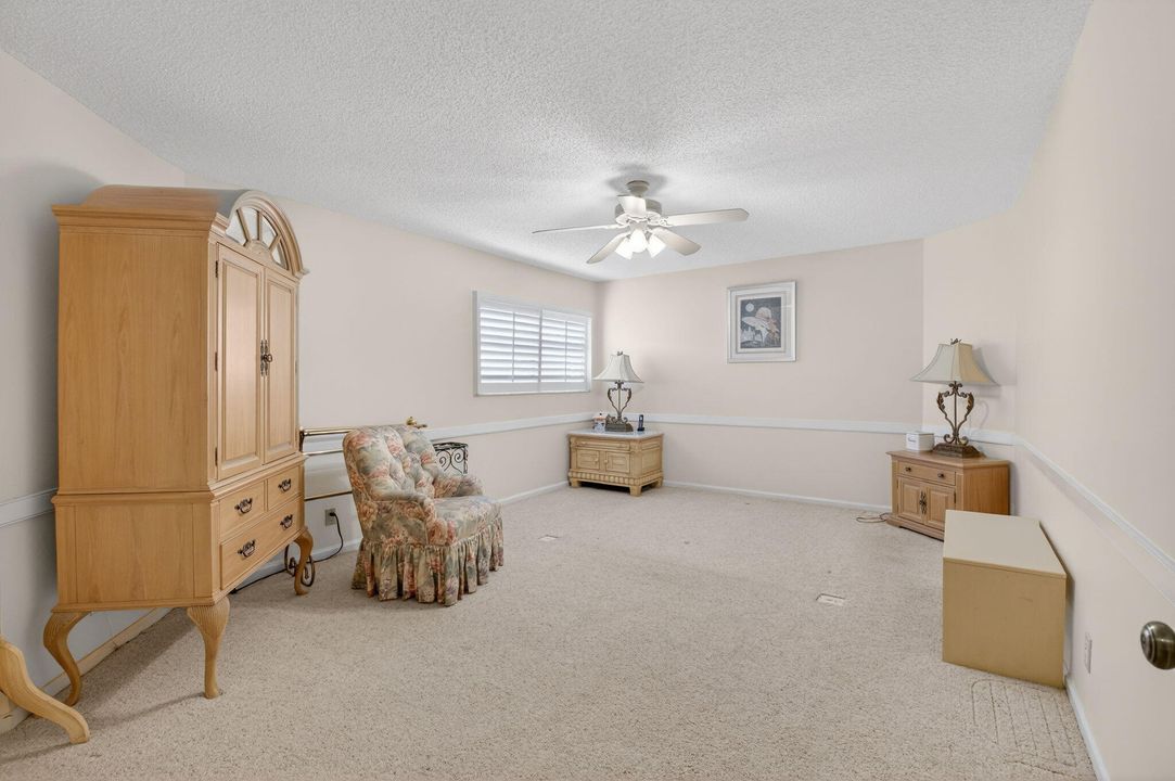 For Sale: $1,189,000 (4 beds, 2 baths, 3320 Square Feet)