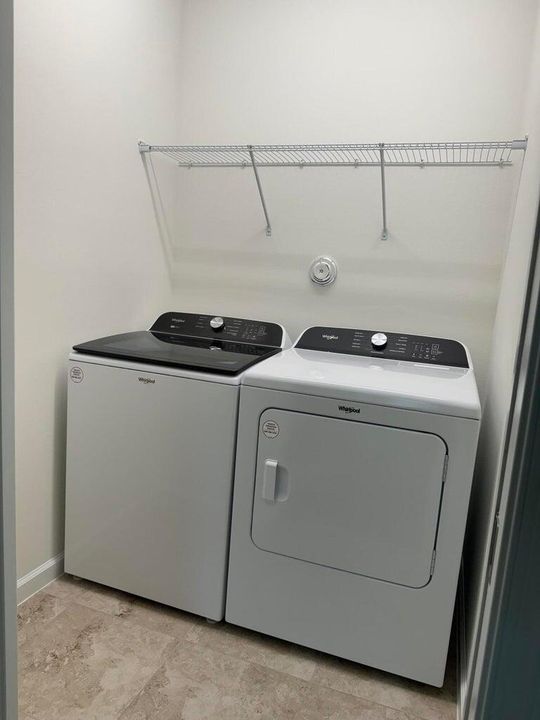 For Rent: $3,499 (4 beds, 3 baths, 2010 Square Feet)