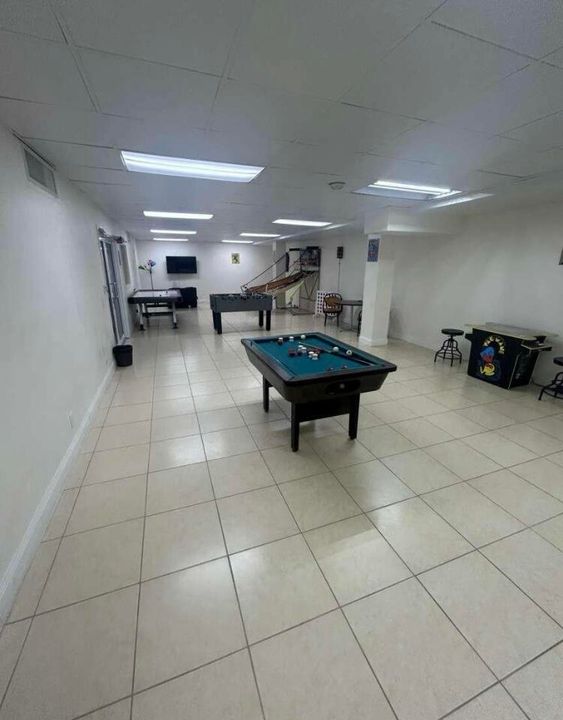 В аренду: $3,300 (2 спален, 2 ванн, 970 Квадратных фут)