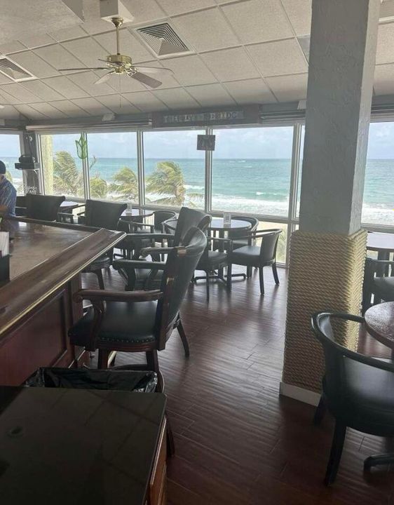 В аренду: $3,300 (2 спален, 2 ванн, 970 Квадратных фут)