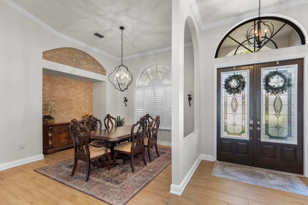 For Rent: $3,400 (3 beds, 2 baths, 2430 Square Feet)