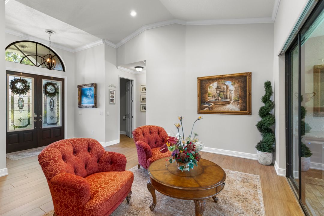 For Rent: $3,400 (3 beds, 2 baths, 2430 Square Feet)