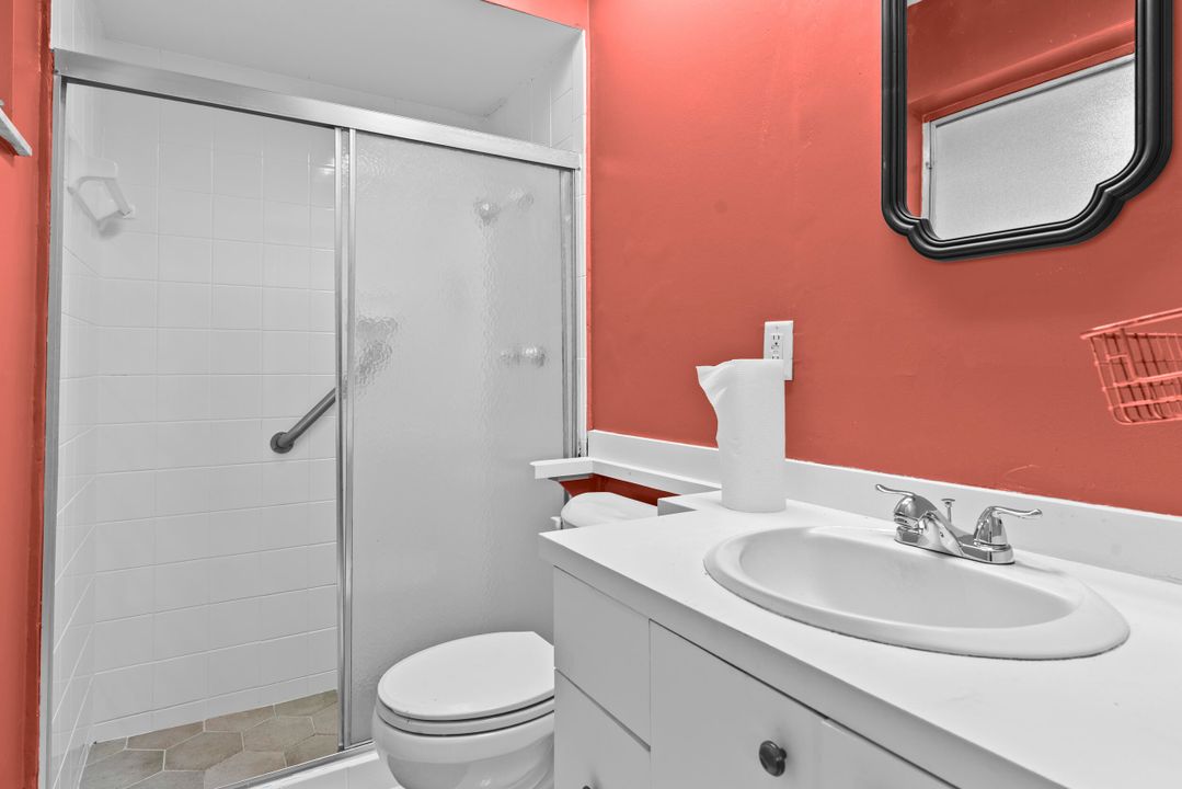 Activo con contrato: $275,000 (3 camas, 2 baños, 1136 Pies cuadrados)