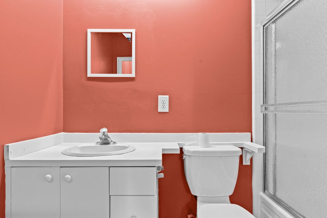 Activo con contrato: $275,000 (3 camas, 2 baños, 1136 Pies cuadrados)