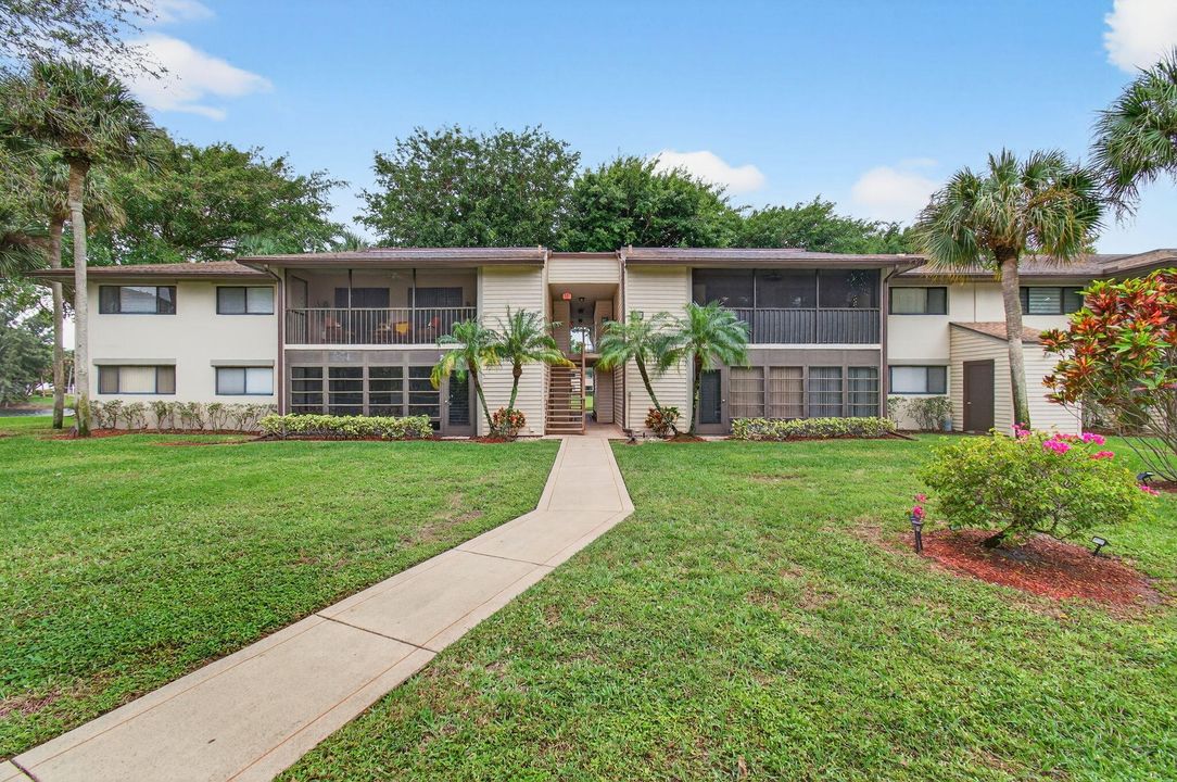 En Renta: $1,995 (2 camas, 2 baños, 940 Pies cuadrados)