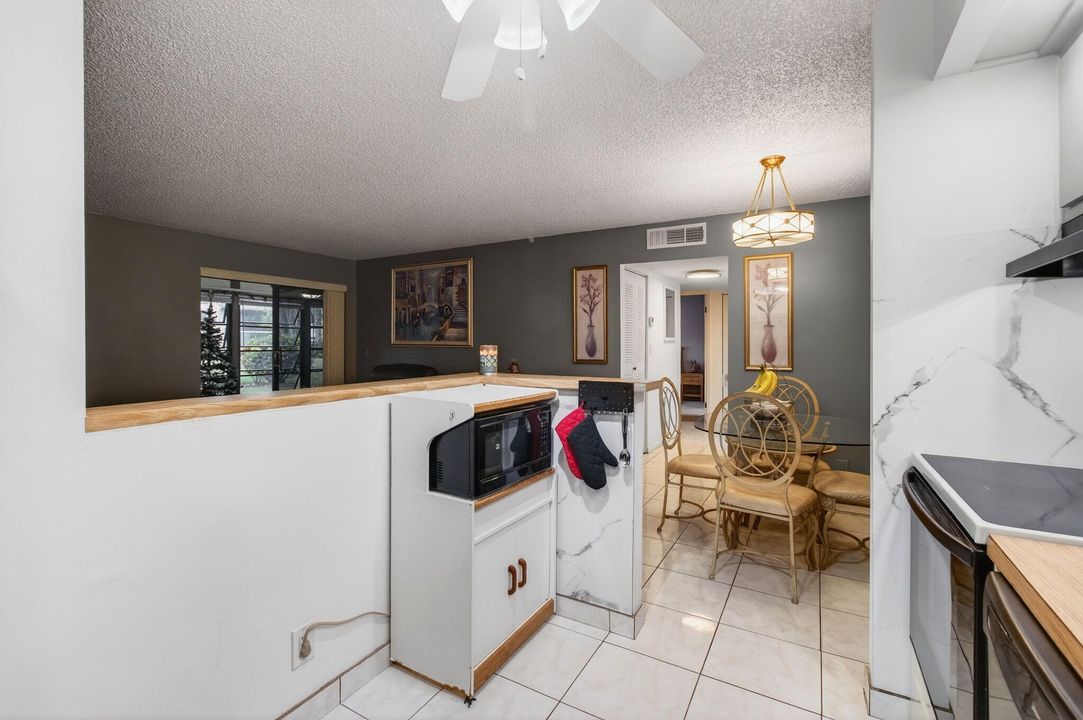 En Renta: $1,995 (2 camas, 2 baños, 940 Pies cuadrados)