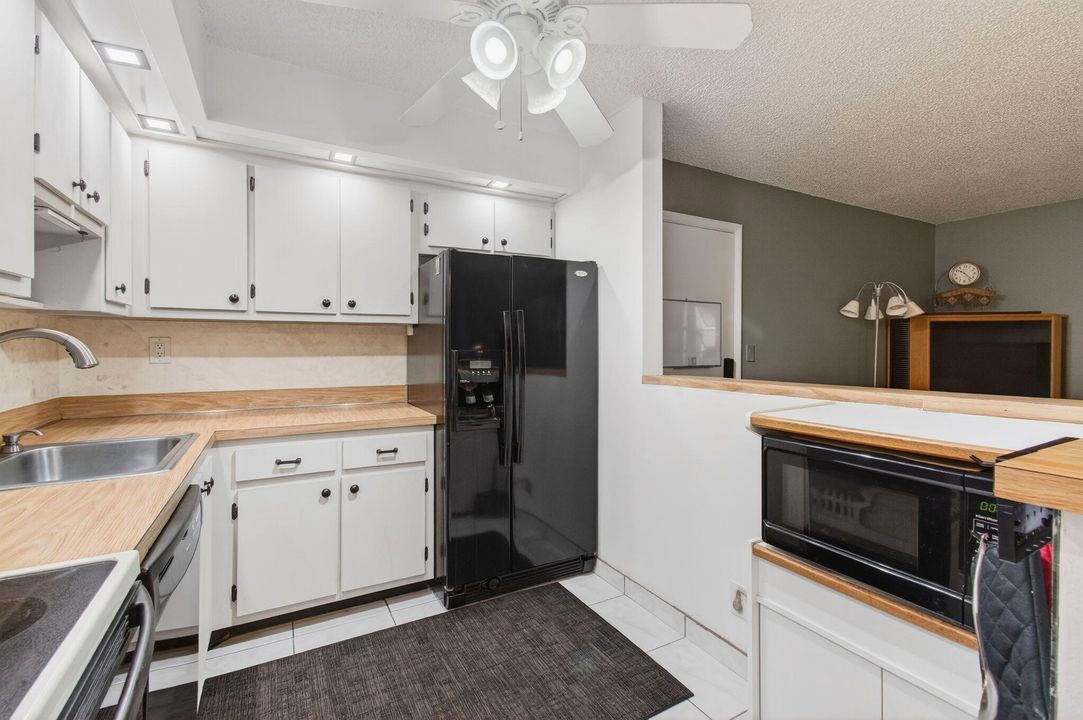 En Renta: $1,995 (2 camas, 2 baños, 940 Pies cuadrados)