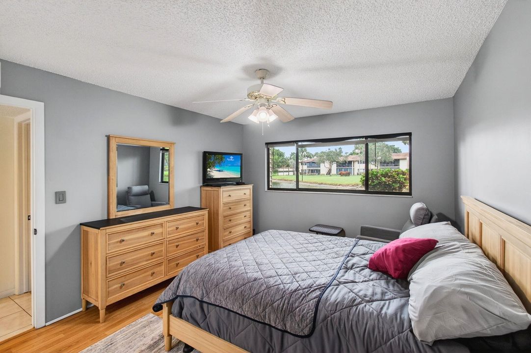 En Renta: $1,995 (2 camas, 2 baños, 940 Pies cuadrados)