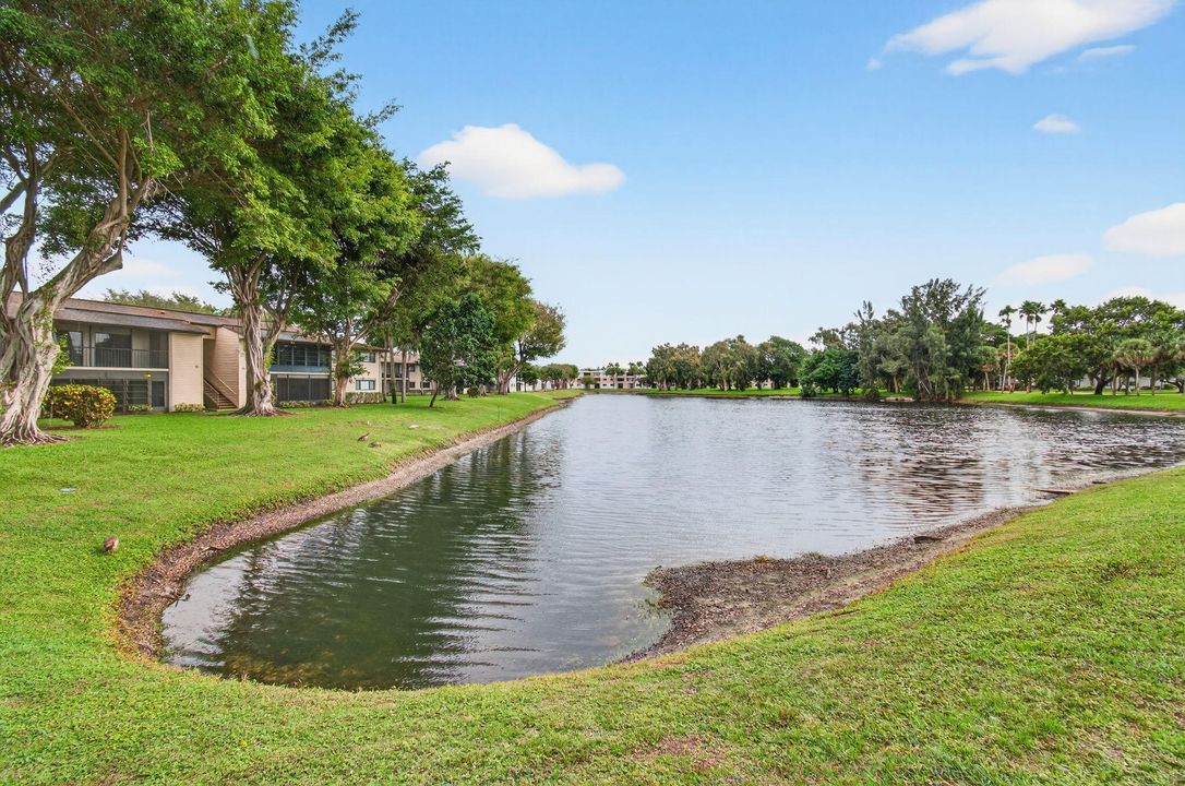 En Renta: $1,995 (2 camas, 2 baños, 940 Pies cuadrados)