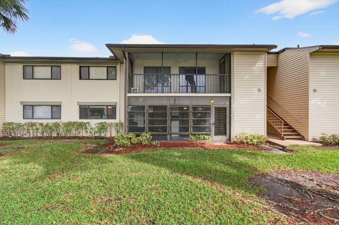 En Renta: $1,995 (2 camas, 2 baños, 940 Pies cuadrados)