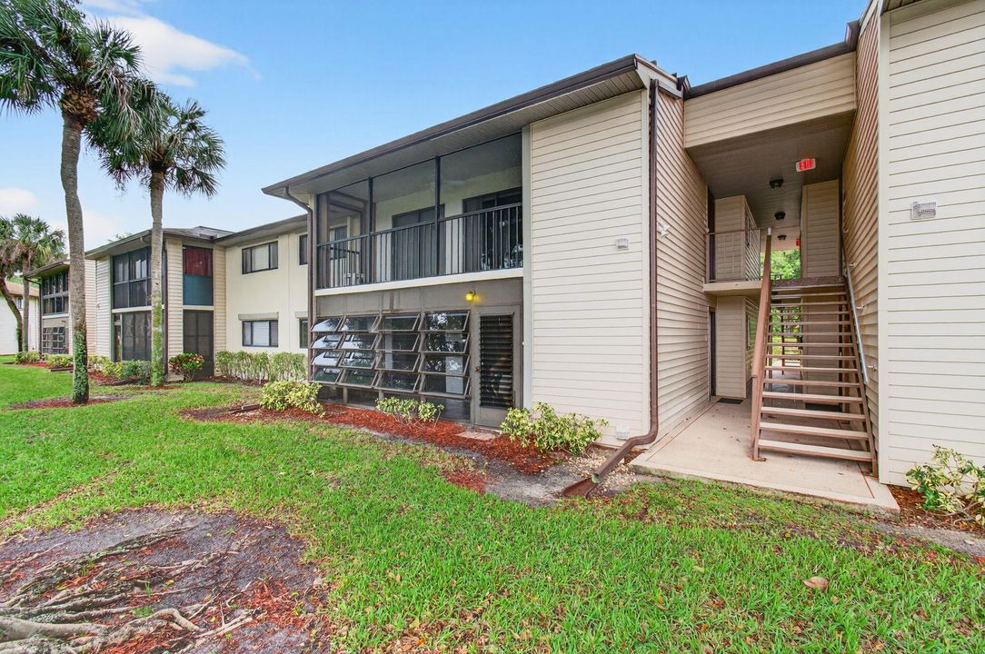 En Renta: $1,995 (2 camas, 2 baños, 940 Pies cuadrados)