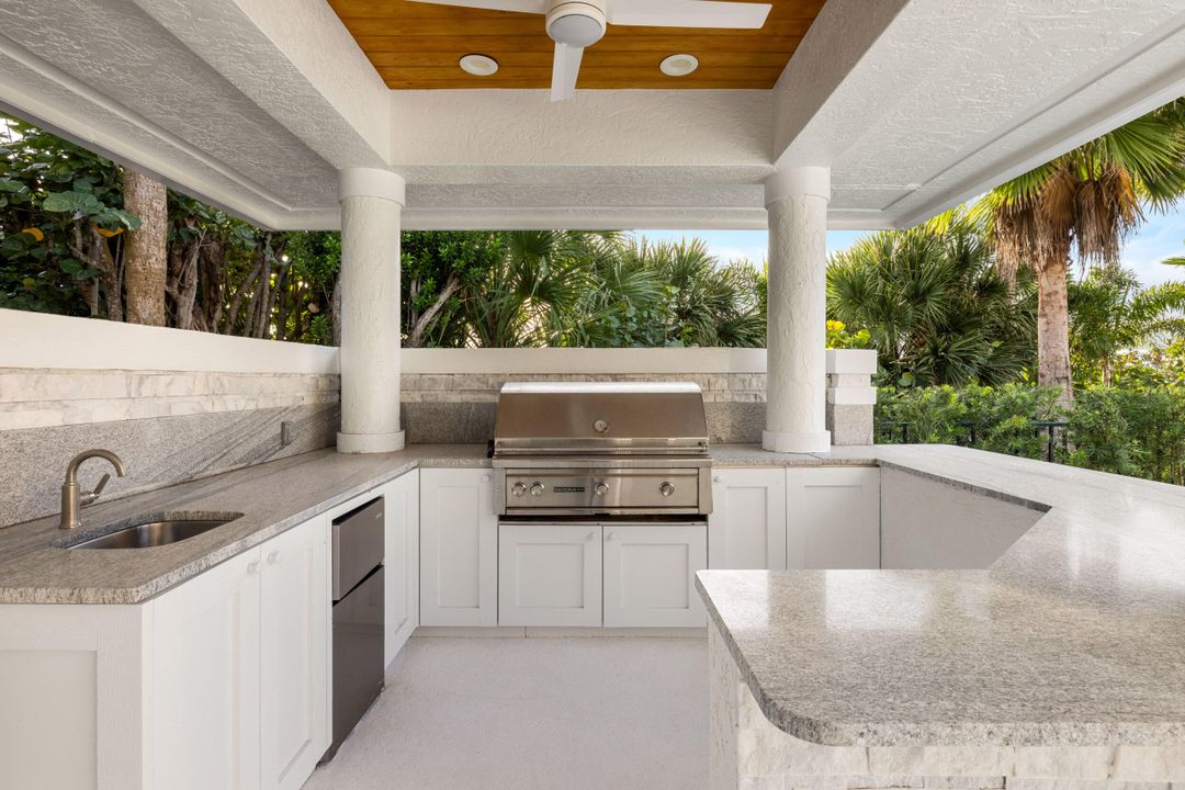 For Sale: $3,999,000 (4 beds, 4 baths, 4034 Square Feet)