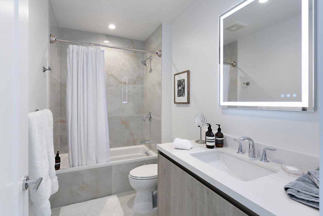 For Rent: $25,000 (3 beds, 3 baths, 2262 Square Feet)