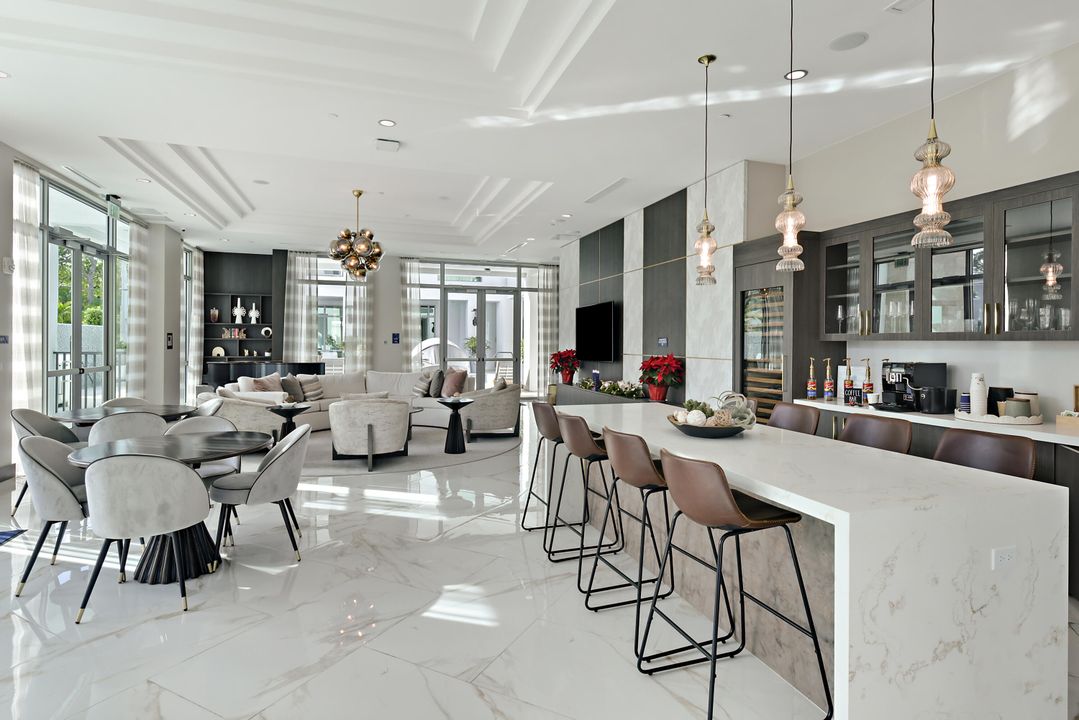 For Rent: $25,000 (3 beds, 3 baths, 2262 Square Feet)