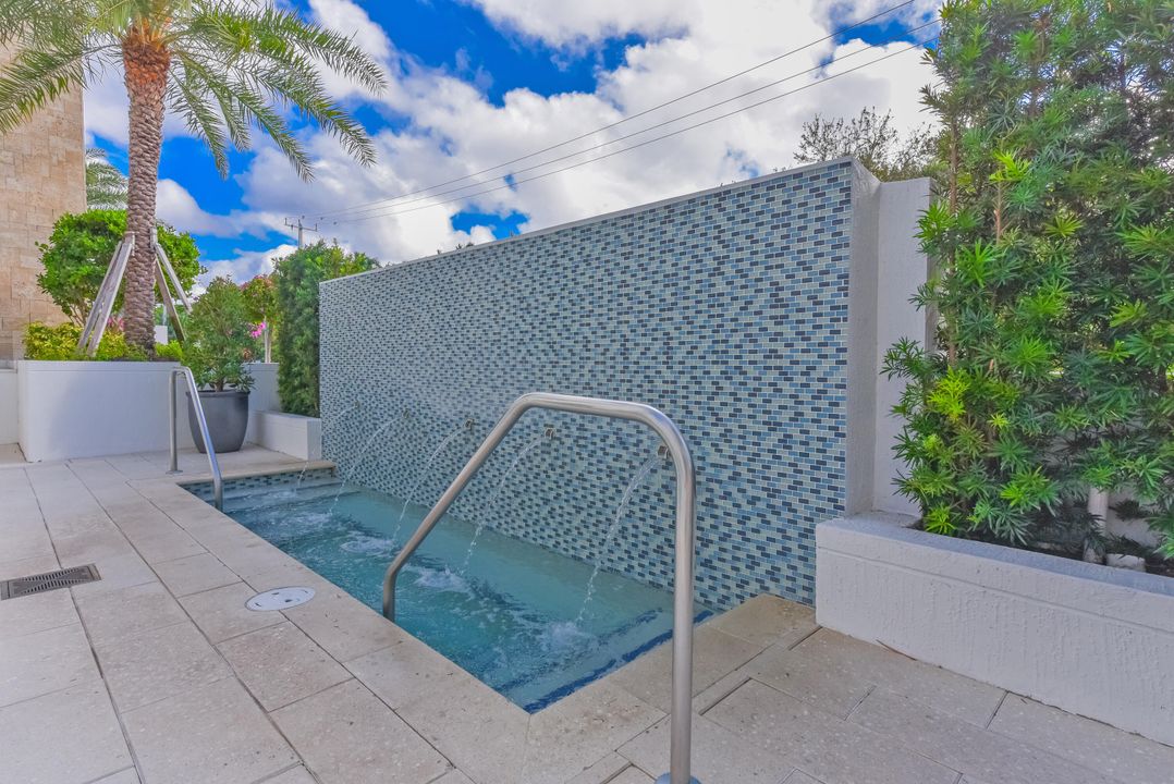 For Rent: $25,000 (3 beds, 3 baths, 2262 Square Feet)