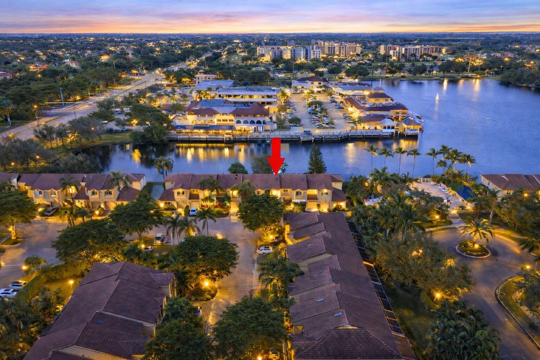 For Sale: $749,900 (3 beds, 2 baths, 2100 Square Feet)