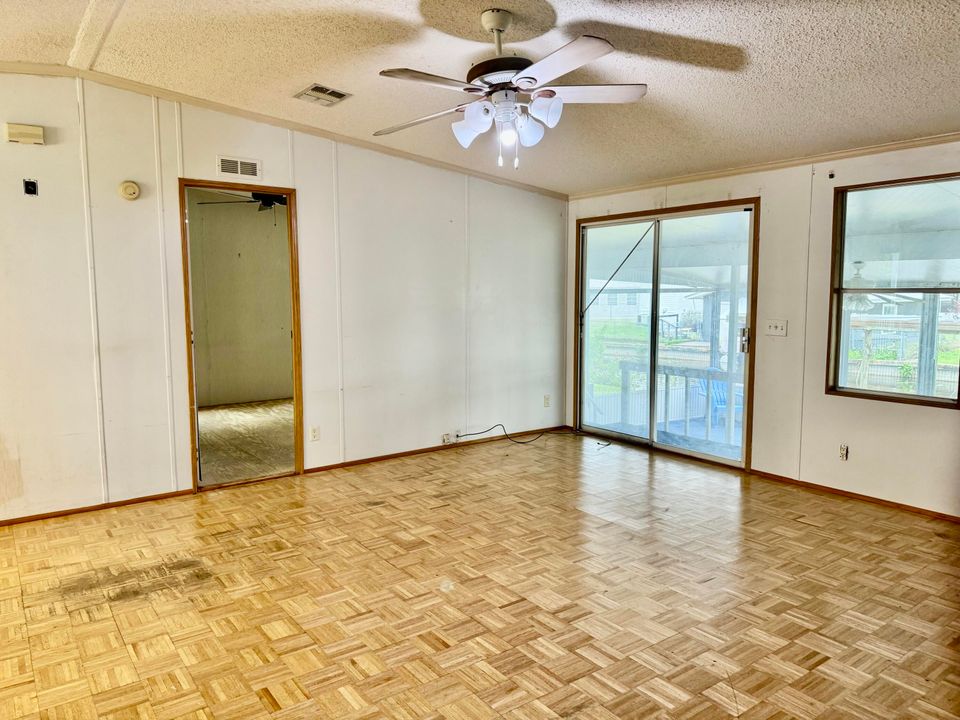 En Venta: $169,000 (2 camas, 2 baños, 1507 Pies cuadrados)