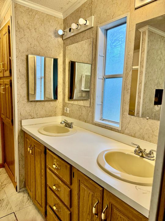 En Venta: $169,000 (2 camas, 2 baños, 1507 Pies cuadrados)