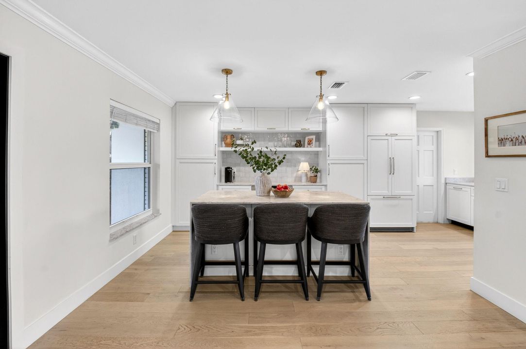 For Sale: $1,445,000 (3 beds, 2 baths, 1786 Square Feet)