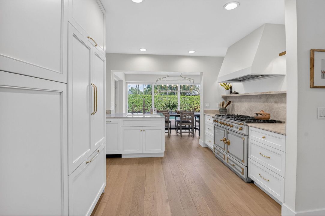 For Sale: $1,445,000 (3 beds, 2 baths, 1786 Square Feet)