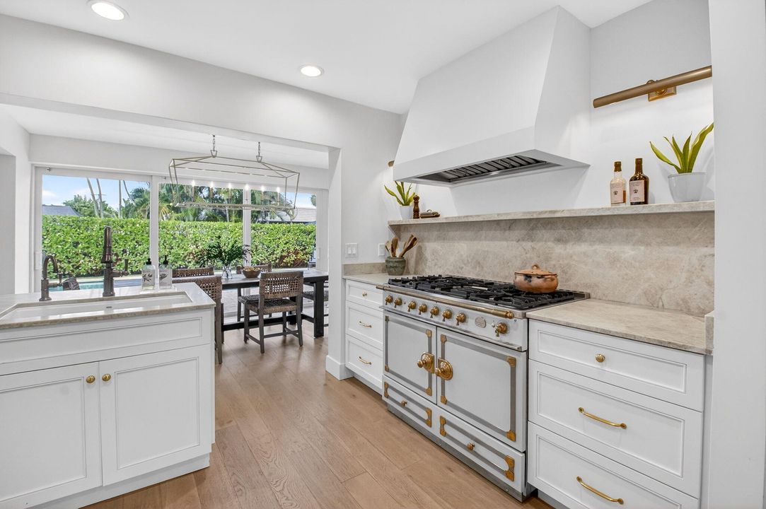 For Sale: $1,445,000 (3 beds, 2 baths, 1786 Square Feet)