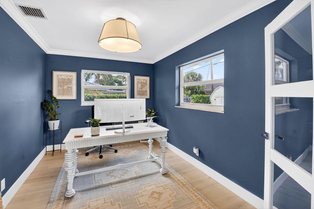 For Sale: $1,445,000 (3 beds, 2 baths, 1786 Square Feet)