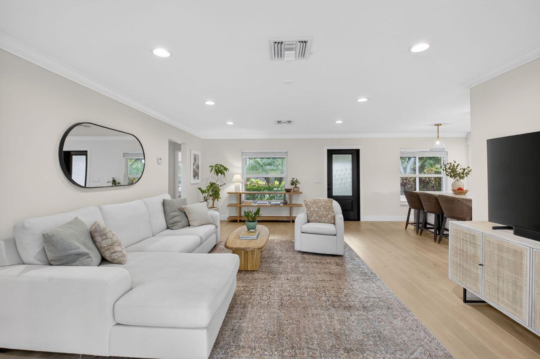 For Sale: $1,445,000 (3 beds, 2 baths, 1786 Square Feet)