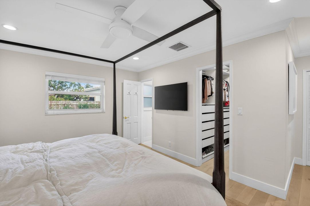 For Sale: $1,445,000 (3 beds, 2 baths, 1786 Square Feet)