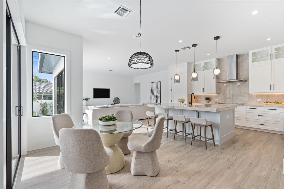 For Sale: $2,499,000 (4 beds, 3 baths, 3193 Square Feet)