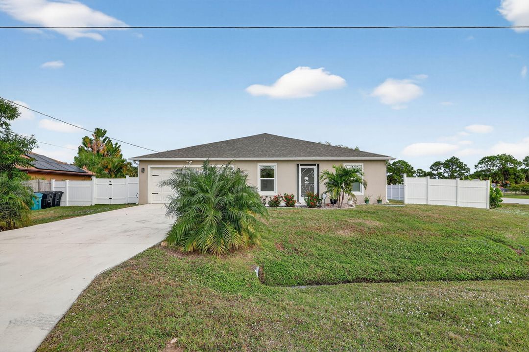For Sale: $409,000 (4 beds, 2 baths, 1796 Square Feet)