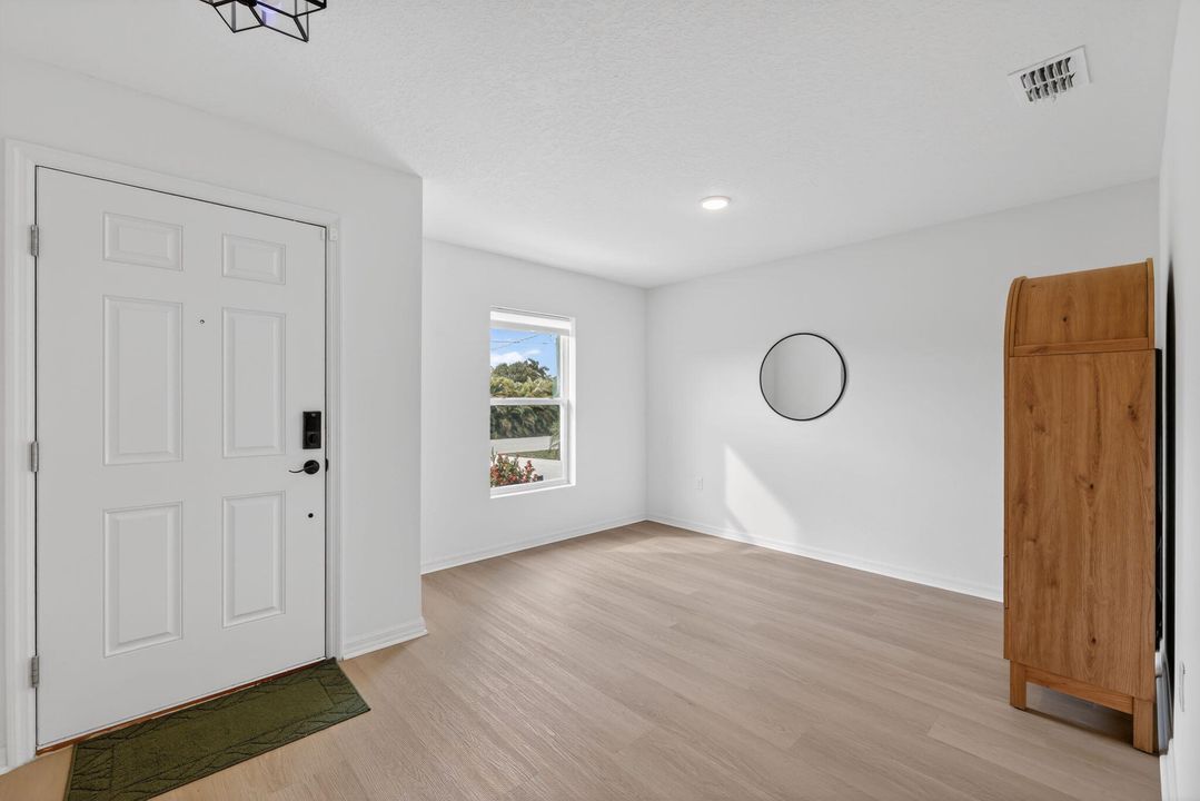 For Sale: $409,000 (4 beds, 2 baths, 1796 Square Feet)