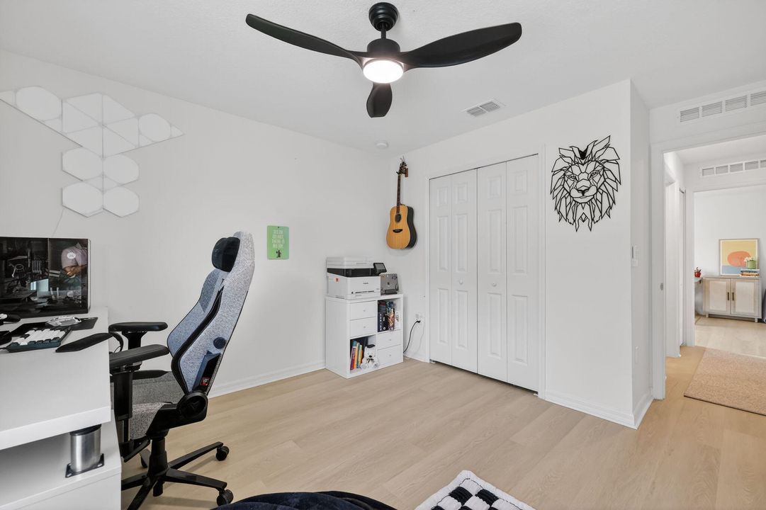 For Sale: $409,000 (4 beds, 2 baths, 1796 Square Feet)