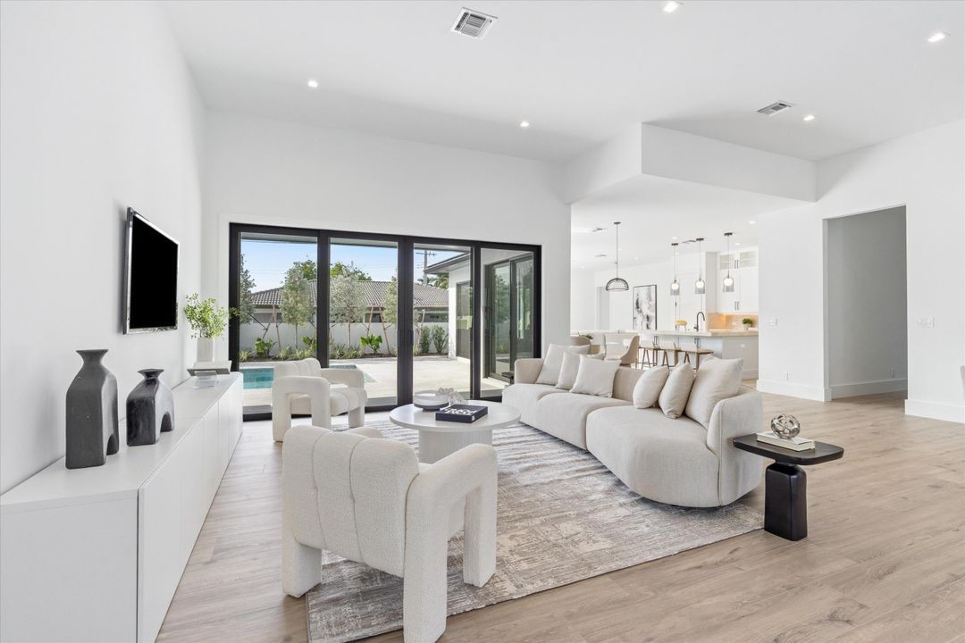 For Sale: $2,499,000 (4 beds, 3 baths, 3193 Square Feet)