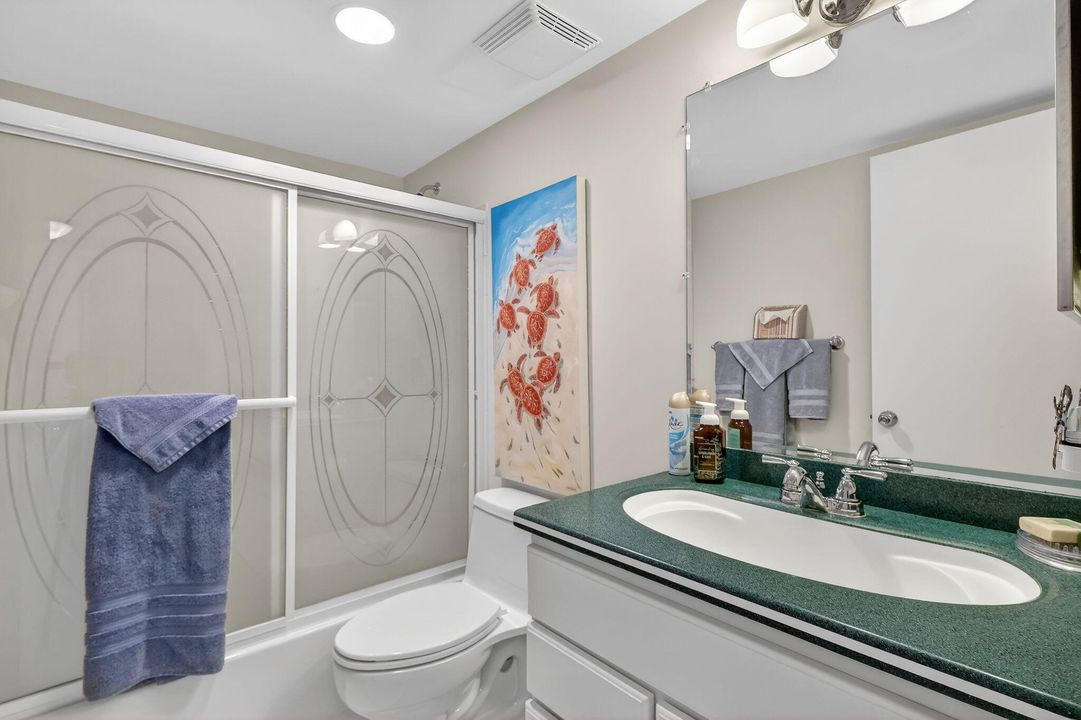 出租: $6,000 (2 贝兹, 2 浴室, 1298 平方英尺)