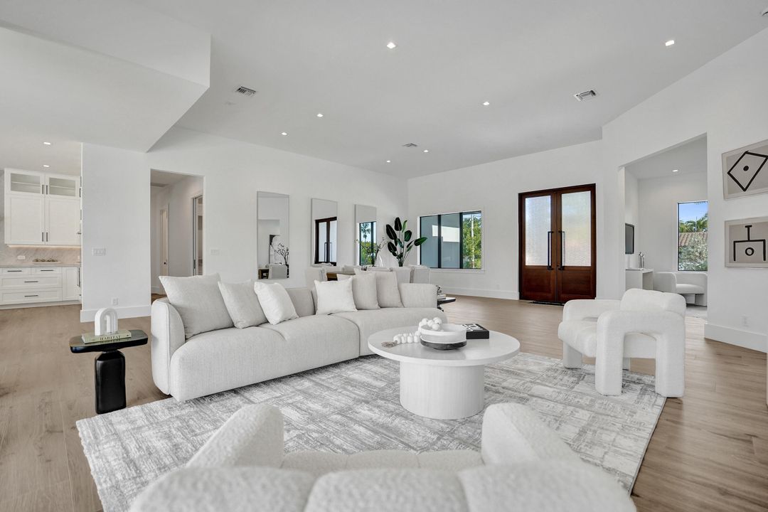 For Sale: $2,499,000 (4 beds, 3 baths, 3193 Square Feet)