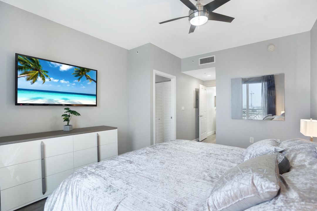 For Sale: $549,000 (2 beds, 2 baths, 1246 Square Feet)