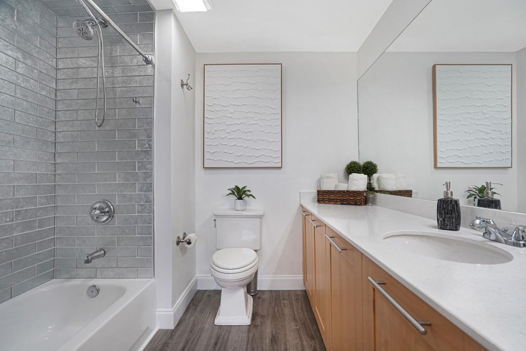 For Sale: $549,000 (2 beds, 2 baths, 1246 Square Feet)