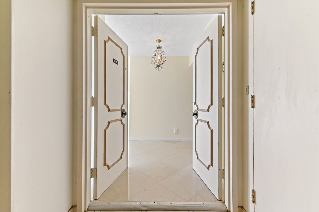 На продажу: $2,495,000 (3 спален, 2 ванн, 2143 Квадратных фут)