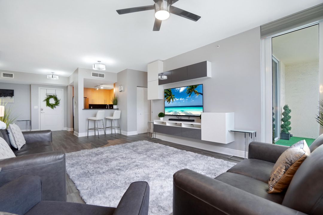 For Sale: $549,000 (2 beds, 2 baths, 1246 Square Feet)