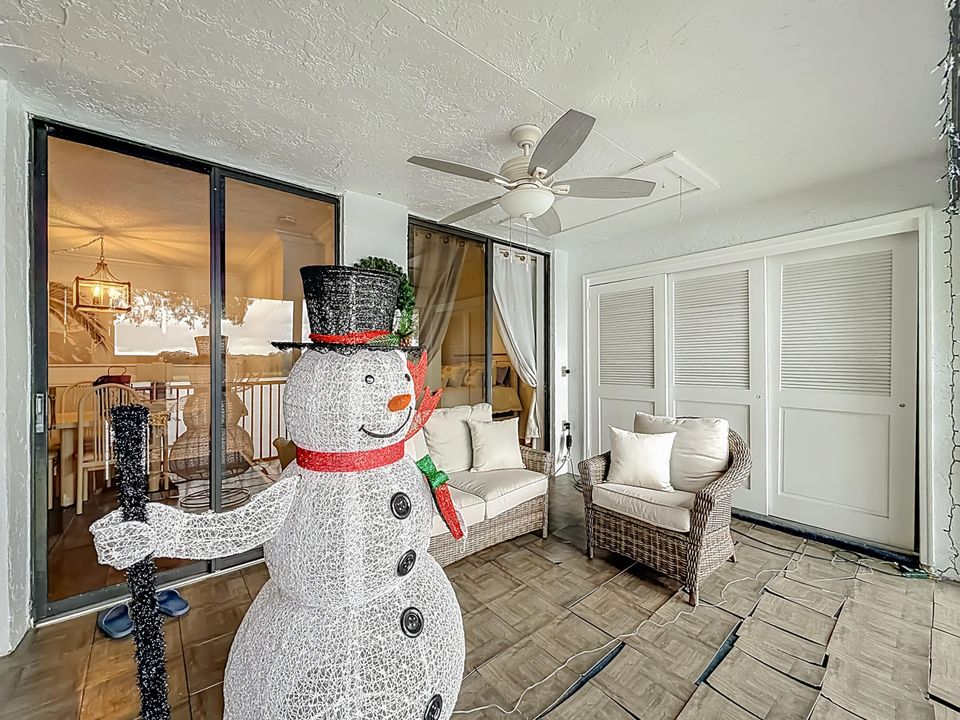 В аренду: $2,350 (3 спален, 2 ванн, 1120 Квадратных фут)