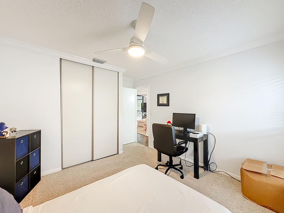 В аренду: $2,350 (3 спален, 2 ванн, 1120 Квадратных фут)