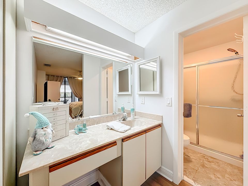 В аренду: $2,350 (3 спален, 2 ванн, 1120 Квадратных фут)