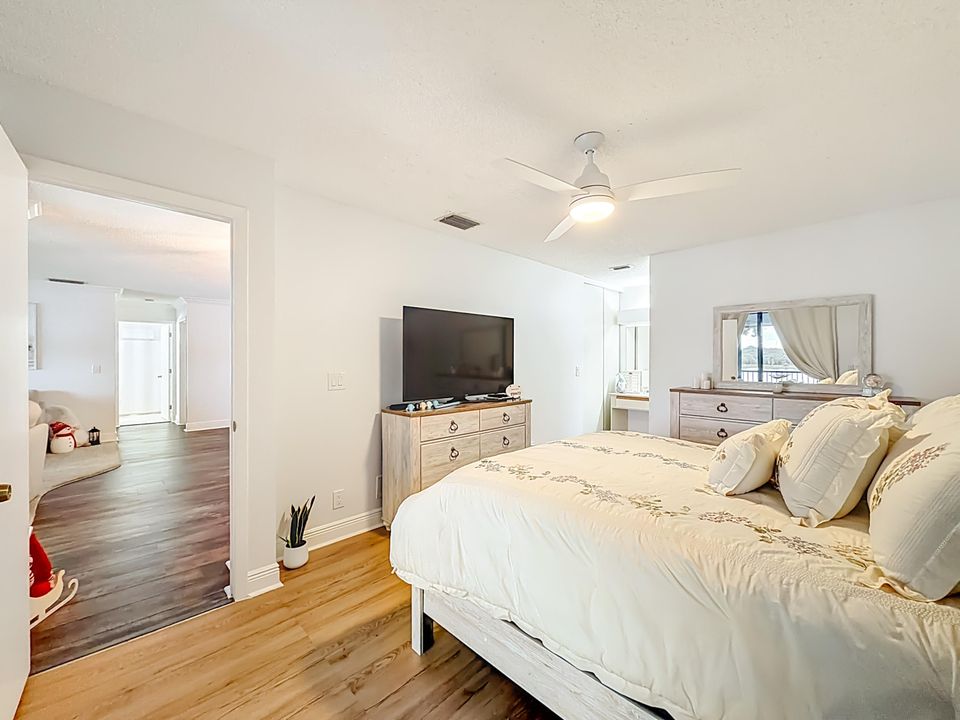 В аренду: $2,350 (3 спален, 2 ванн, 1120 Квадратных фут)