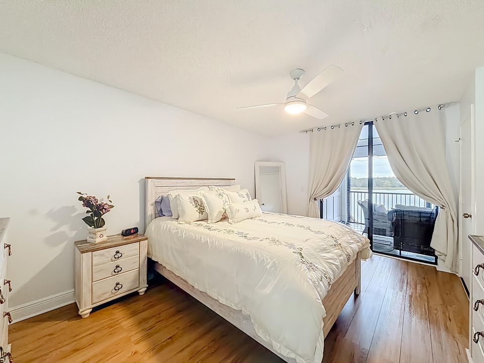 В аренду: $2,350 (3 спален, 2 ванн, 1120 Квадратных фут)