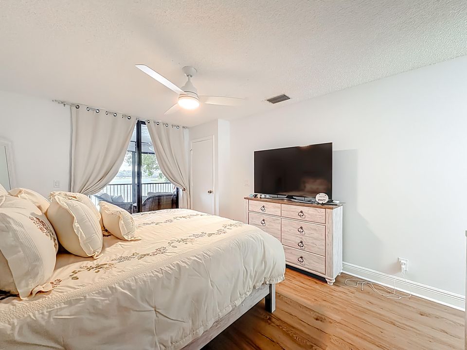 В аренду: $2,350 (3 спален, 2 ванн, 1120 Квадратных фут)